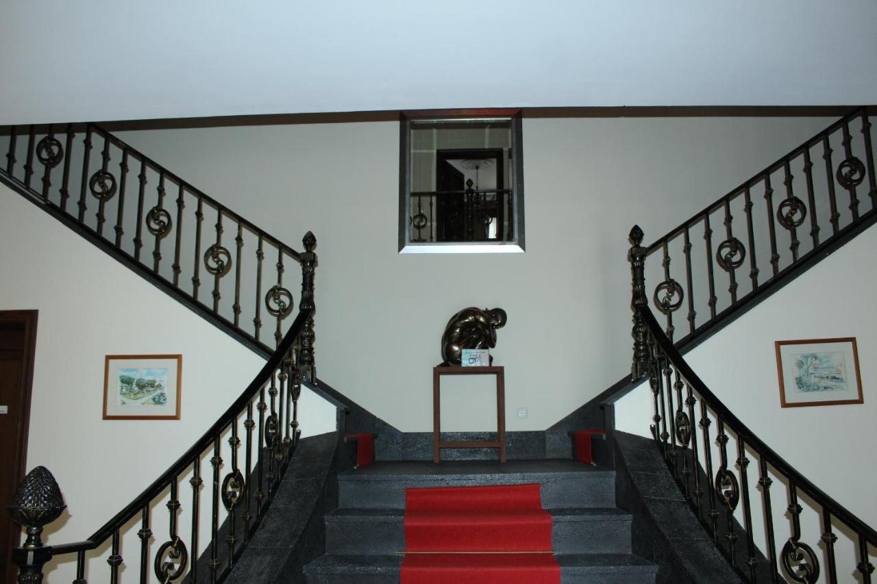 Bella Italia Populo Guest House Понта-Делгада Экстерьер фото