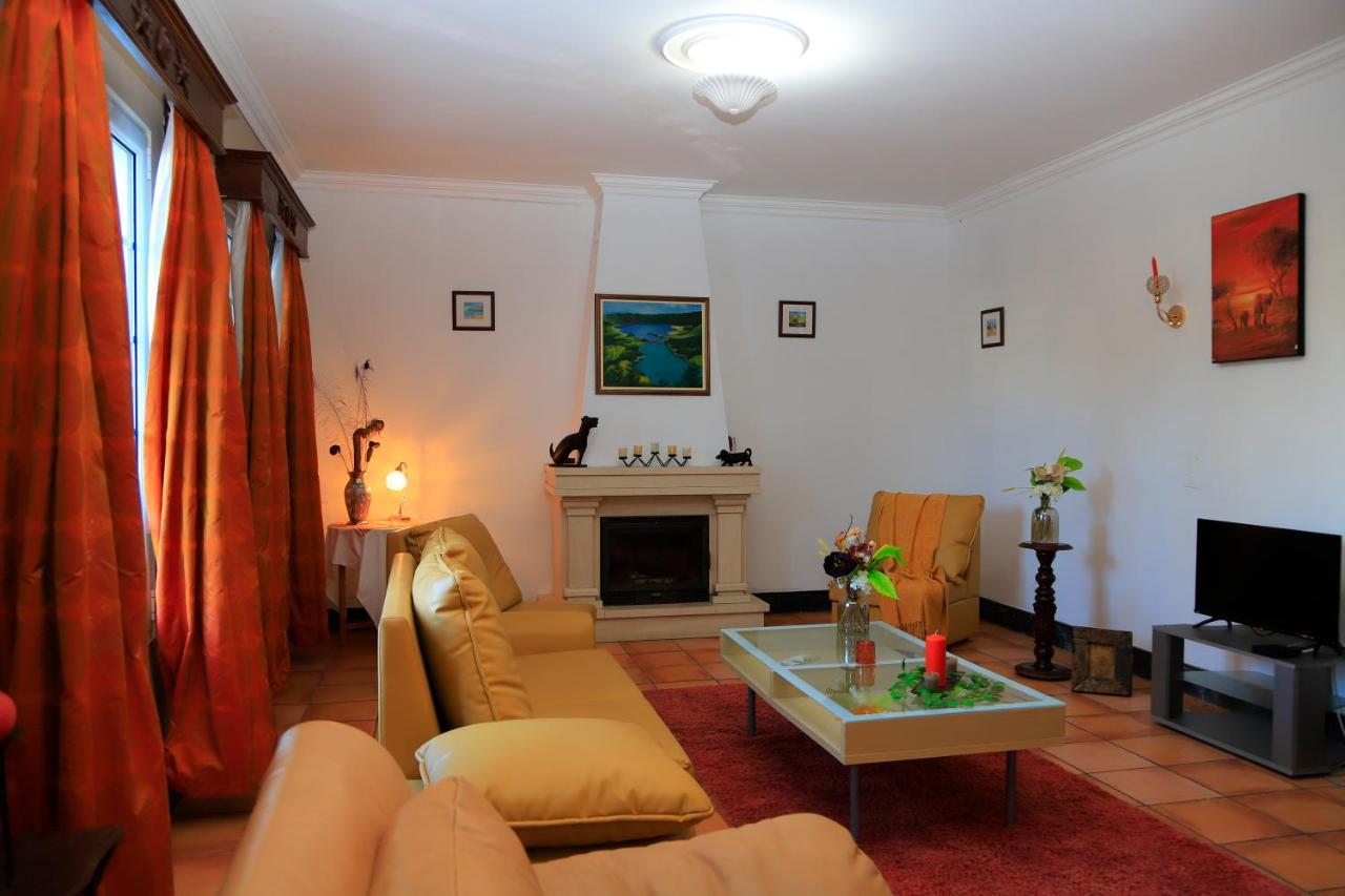 Bella Italia Populo Guest House Понта-Делгада Экстерьер фото
