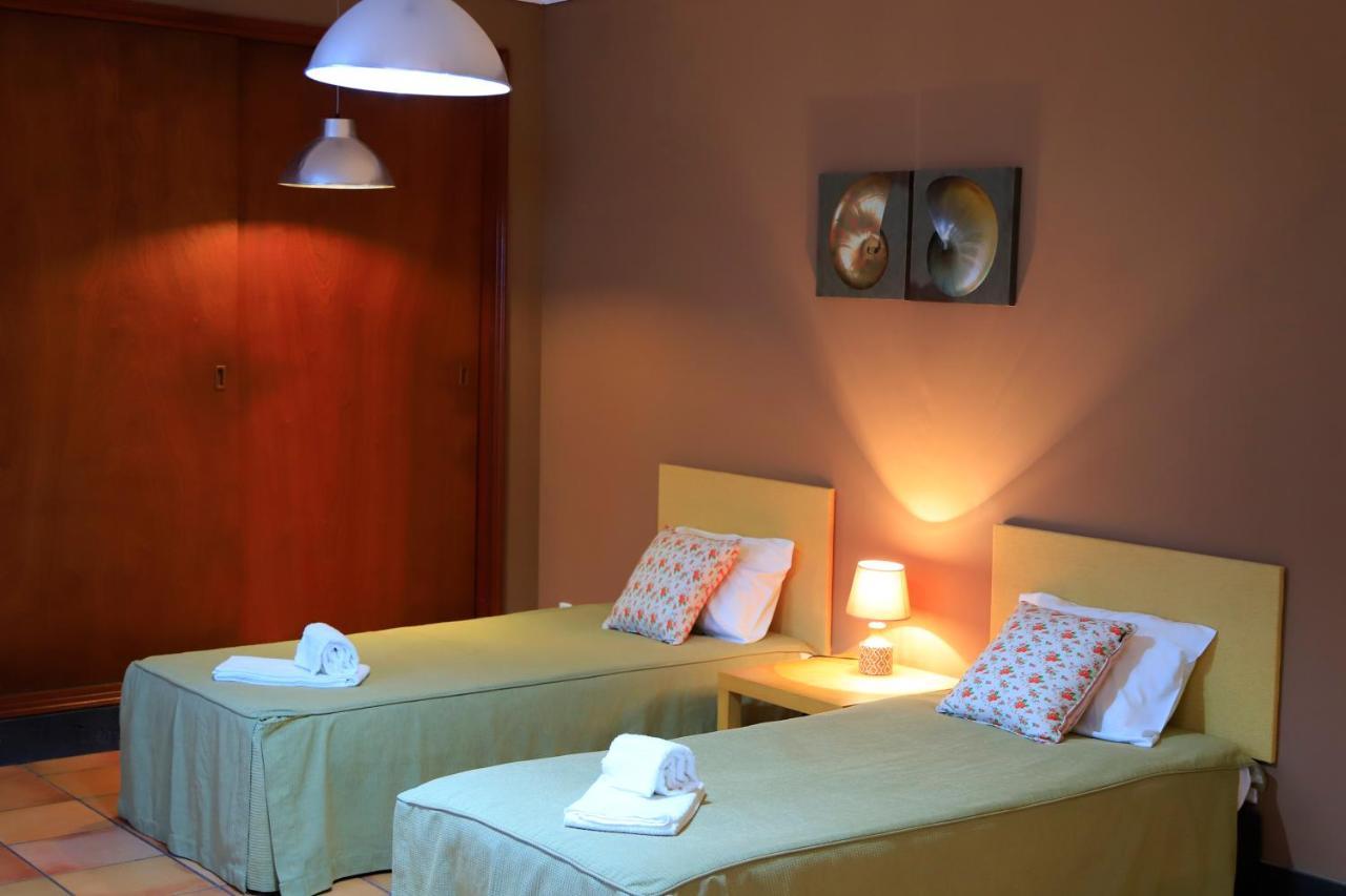 Bella Italia Populo Guest House Понта-Делгада Экстерьер фото
