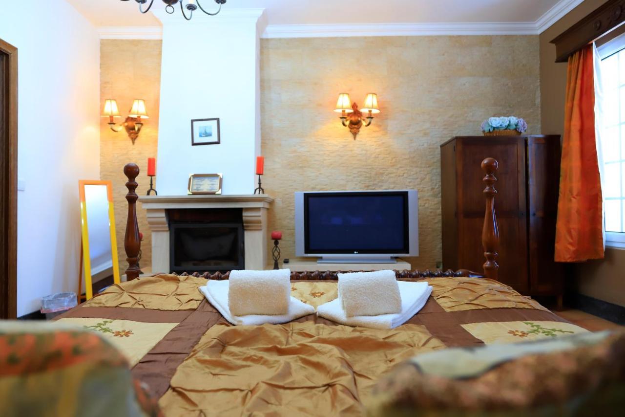 Bella Italia Populo Guest House Понта-Делгада Экстерьер фото